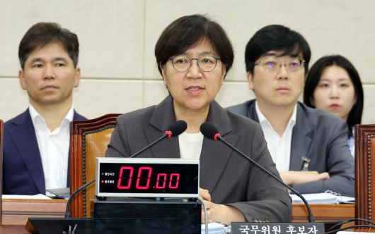 정은경 보건복지부 장관 후보자가 18일 서울 여의도 국회 보건복지위원회에서 열린 인사청문회에서 발언하고 있다. 김경호 선임기자 jijae@hani.co.kr