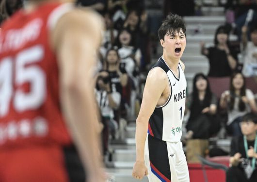 이현중(사진)과 여준석은 매 경기 20점 남짓 득점하며 대표팀의 평가전 4전 전승을 이끌었다. 협회 제공