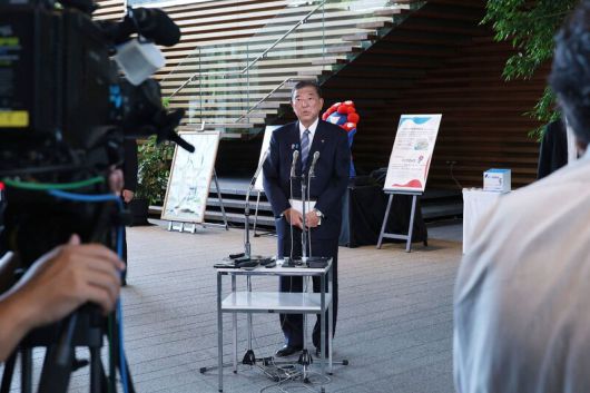 이시바 시게루 일본 총리가 23일 총리 관저에서 미·일 관세 합의에 관해 설명하고 있다. AFP 연합뉴스