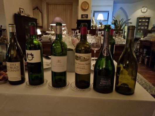 프랑스 미국 칠레 등에서 난 다양한 빈티지의 와인들. 천호성 기자