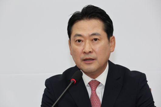 국민의힘 장동혁 대표가 9일 서울 여의도 국회에서 기자간담회를 열고 발언하고 있다. 연합뉴스