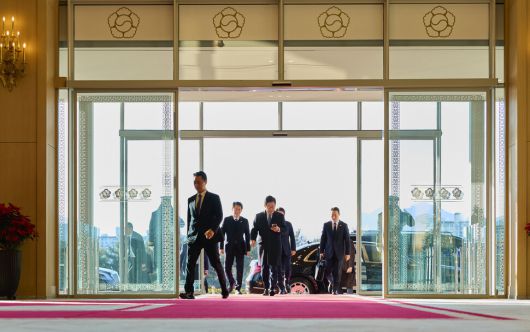 이재명 대통령이 26일 오전 서울 용산 대통령실 정현관을 통해 용산 대통령실 청사 마지막 출근을 하고 있다. 대통령실 제공