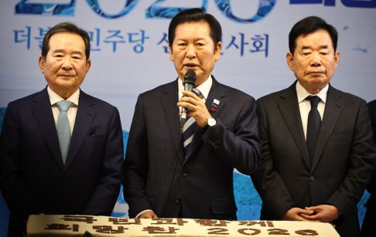 정청래 더불어민주당 대표가 1일 서울 여의도 민주당 중앙당사에서 열린 신년인사회에서 발언하고 있다. 윤운식 선임기자 yws@hani.co.kr