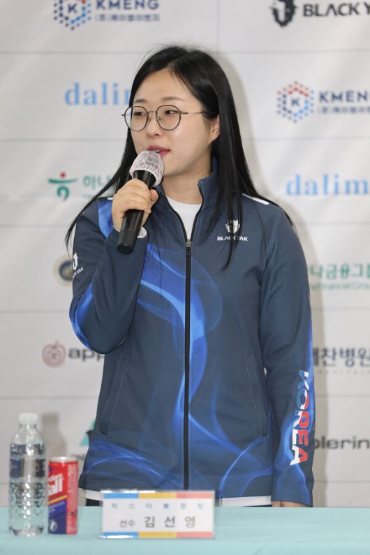 올림픽 각오를 밝히는 믹스더블 컬링 대표팀의 김선영. 연합뉴스