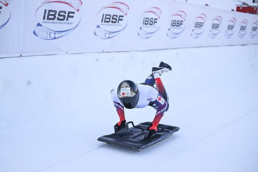 정승기가 지난해 12월 노르웨이에서 열린 2025~2026 국제봅슬레이스켈레톤연맹(IBSF) 월드컵 3차 대회 남자 스켈레톤 경기에서 출발하고 있다. IBSF 제공