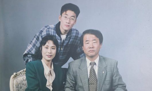 뇌사 장기기증으로 3명의 생명을 살리고 떠난 고 이화영(73)씨와 이씨의 가족. 한국장기조직기증원 제공