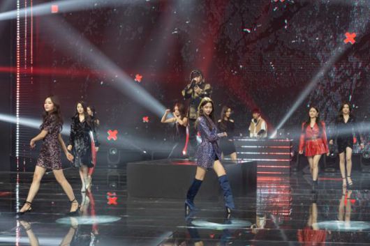 '2020 미스코리아' 후보자들이 래퍼 창모와 함께 본선 오프닝 공연을 꾸몄다. 한국일보이앤비(한국일보EB) 제공