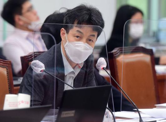 클릭하시면 큰 이미지를 볼 수 있습니다. 한국일보