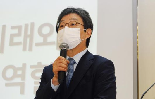 클릭하시면 큰 이미지를 볼 수 있습니다. 한국일보