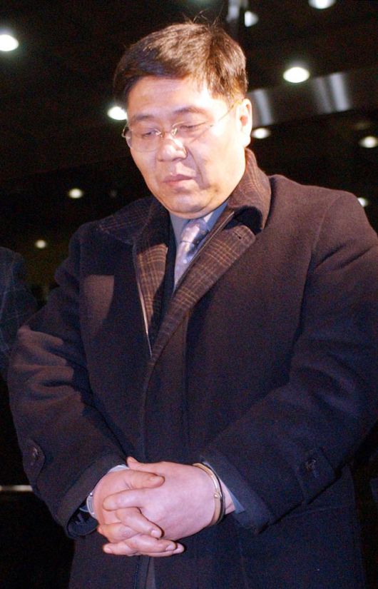 2003년 1월 25일 오후 서울지검에서 김대업씨가 명예훼손 및 무고죄로 구속되고 있다. 홍인기기자