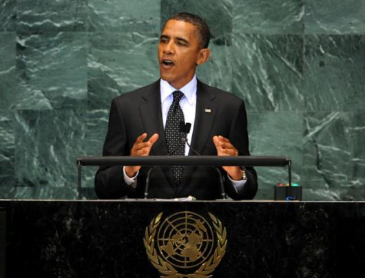 버락 오바마 미국 대통령이 2010년 9월 22일 뉴욕 유엔본부에서 열린 밀레니엄개발목표(MDG) 정상급 회의에서 연설하고 있다. 뉴욕=신화통신 연합뉴스