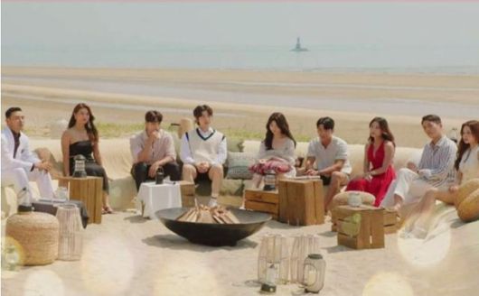 넷플릭스 '솔로지옥'의 한 장면.