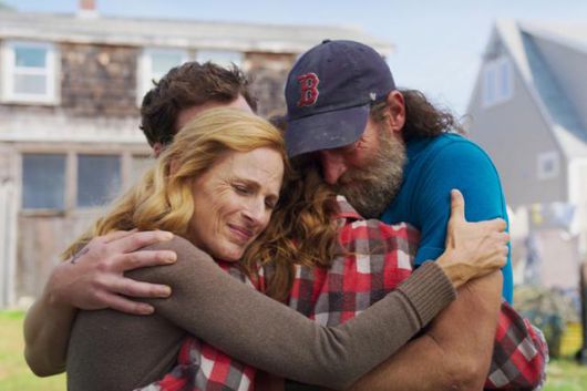 올해 아카데미상 작품상 후보에 오른 영화 '코다'는 농인 부모와 오빠를 둔 소녀 루비의 성장기를 그렸다. 판씨네마 제공