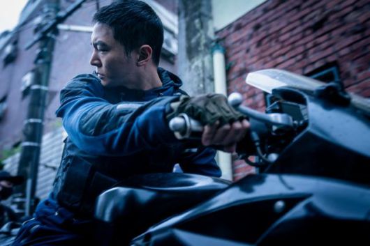 '카터'는 카터가 주어진 시간 안에 자신을 되찾고 미션을 성공시켜야만 하는 이야기를 담는다. 액션의, 액션에 의한, 액션을 위한 작품이라고 봐도 과언이 아니다. 넷플릭스 제공