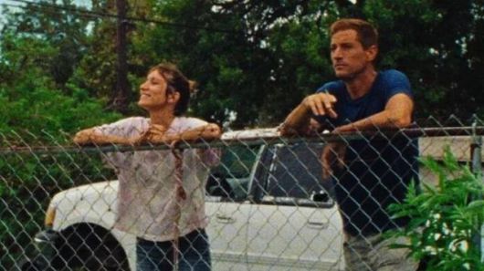 마이키는 아내 렉시와 관계를 회복한 듯하나 사실은 렉시를 이용할 생각밖에 없다.