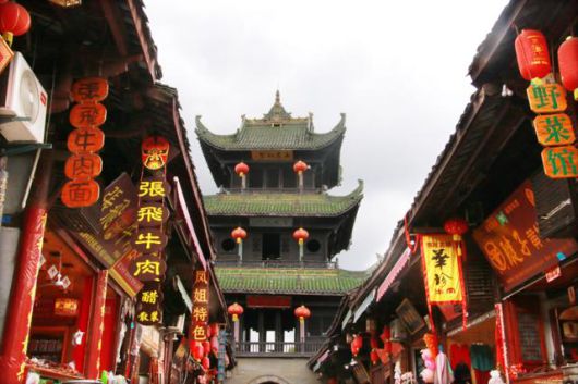 랑중고성 거리의 화광루. ⓒ최종명