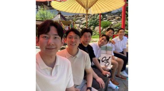 '나는 솔로' 11기 영수가 제작진들에게 아쉬운 소감을 남겼다. 영수 SNS