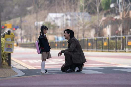 '더 글로리' 속 박성훈의 헤어스타일이 화제다. 넷플릭스 제공