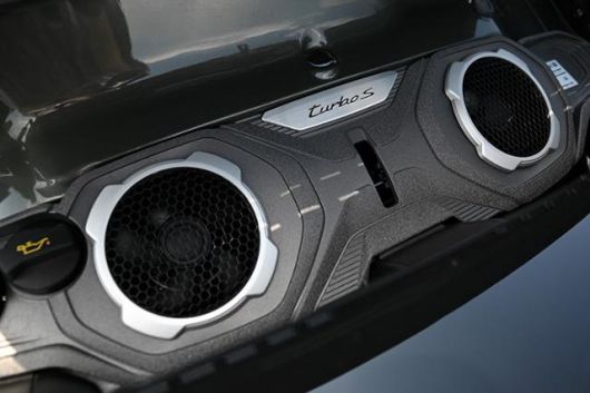 포르쉐 911 터보 S