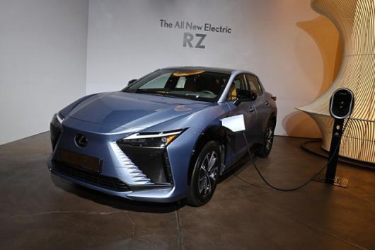렉서스 RZ 450e