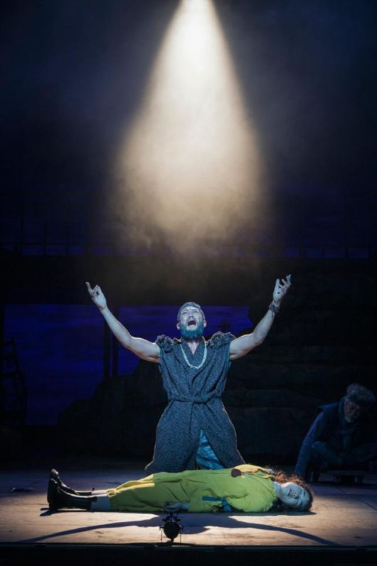 연극 '이 불안한 집'. 국립극단 제공