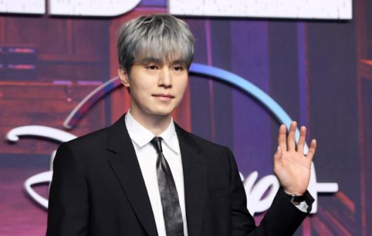 배우 이동욱이 15일 오전 서울 여의도 콘래드 서울에서 열린 디즈니플러스 오리지널 시리즈 '킬러들의 쇼핑몰' 제작발표회에서 포즈를 취하고 있다. 뉴시스