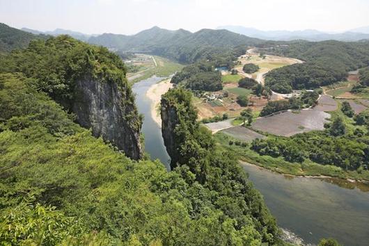 한국일보