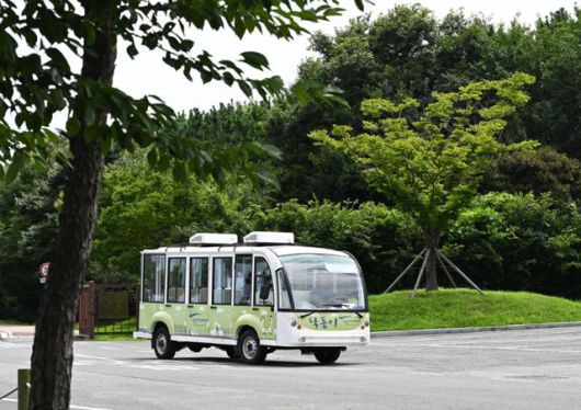 을숙도의 탐방전동차. 30분 간격으로 운행하고 있다.