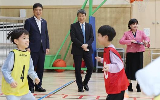 한국일보