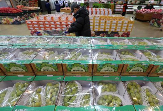 지난 1월 서울 서초구 하나로마트 양재점에서 샤인머스켓 등이 판매되고 있다. 뉴시스