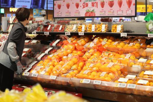 21일 서울의 한 대형마트. 연합뉴스