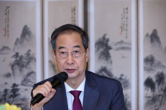 한덕수 대통령 권한대행 국무총리가 14일 서울 삼청동 총리공관에서 경제안보전략 태스크포스(TF) 회의를 주재하고 있다. 왕태석 선임기자