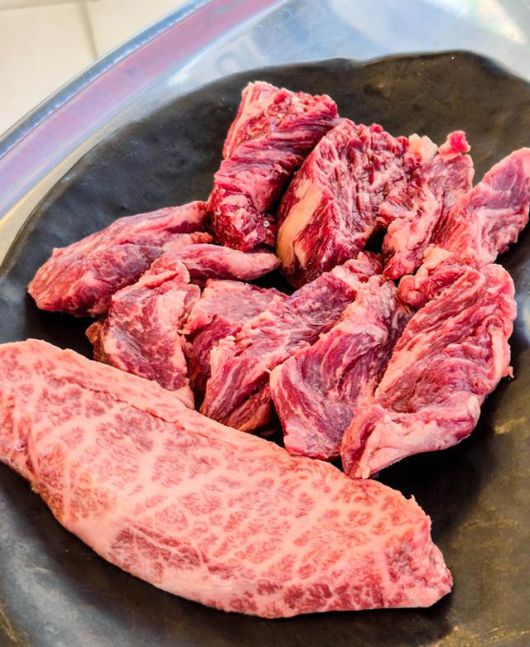 충남 서산시 '한우고집'에서 판매하는 한우 200g.