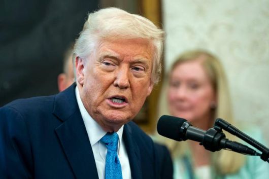 도널드 트럼프 미국 대통령이 22일 워싱턴 백악관에서 발언하고 있다. 워싱턴=UPI 연합뉴스