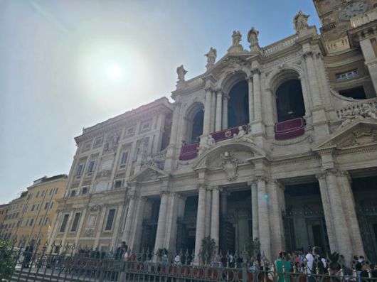 프란치스코 교황이 자신이 영면할 장소로 선택한 이탈리아 로마의 산타 마리아 마조레 대성당 전경. 로마=신은별 특파원