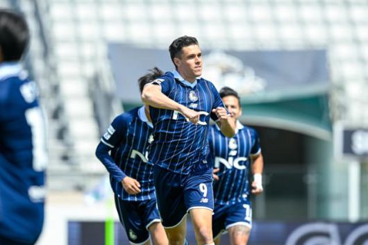 서울이랜드의 용병 아이데일이 26일 서울목동종합운동장에서 열린 2025 K리그2 9라운드 경남과의 맞대결에서 득점에 성공한 뒤 세리머니를 하고 있다. 서울이랜드 제공