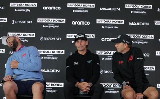 기자회견에 참석한 욘 람(왼쪽부터) 호아킨 니만, 세르히오 가르시아. 뉴스1