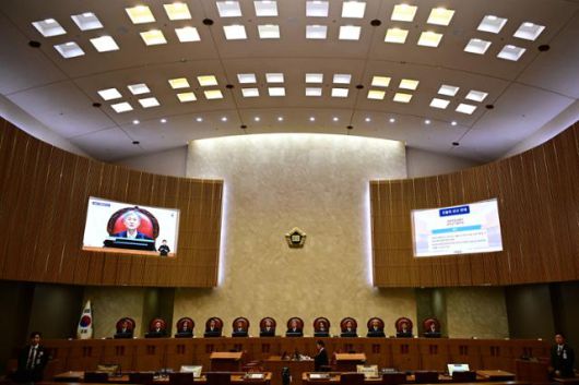 조희대 대법원장을 비롯한 대법관들이 1일 서울 서초구 대법원 대법정에서 이재명 더불어민주당 대선 후보의 공직선거법 위반 사건 상고심 선고를 준비하고 있다. 뉴시스