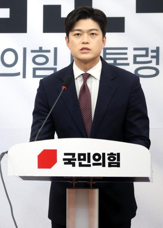 김용태 국민의힘 비상대책위원장이 15일 국회에서 열린 취임 기자간담회에서 발언을 하고 있다. 뉴시스