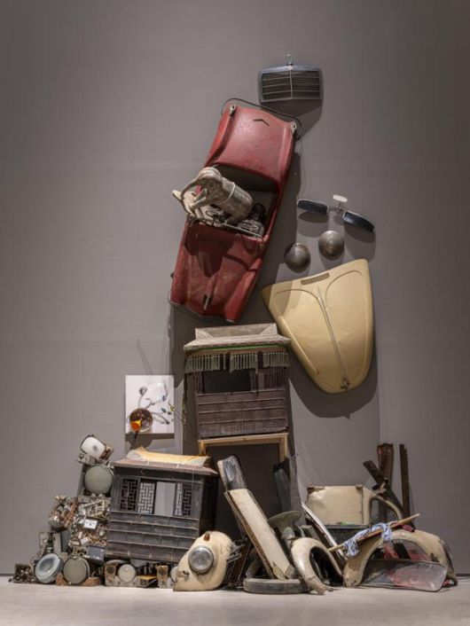 백남준의 '잡동사니 벽'. 국립현대미술관 제공