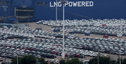 22일 경기 평택항 자동차 전용부두에 수출 차량이 세워져 있다. 뉴시스