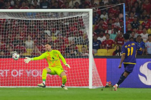 미얀마의 마웅 마웅 르윈이 후반 26분 결승골을 넣고 있다. 말레이시아=EPA 연합뉴스