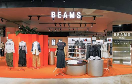 일본의 패션 편집숍 브랜드 빔즈는 4월 4일~5월 8일 서울 송파구 롯데백화점 애비뉴엘 잠실점에 한국 첫 팝업을 열었다. 출처 빔즈 서울 인스타그램