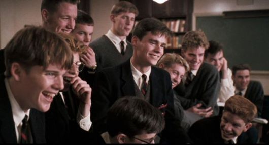 영화 '죽은 시인의 사회' 속 웰튼 아카데미 학생들. 드림팩트엔터테인먼트·디스테이션 제공