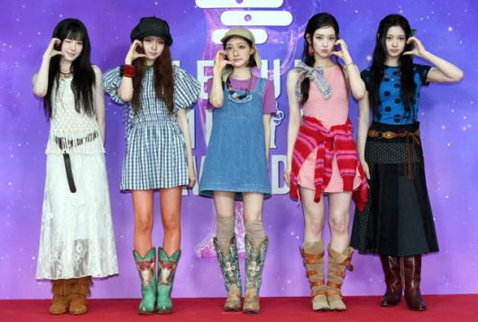 키키가 '제34회 서울가요대상'에서 신인상을 받았다. '서울가요대상' 조직위원회 제공