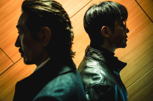 '광장'은 해외에서 호평을 받고 있으나 국내에서는 호불호가 갈리는 상황이다. '광장' 스틸컷