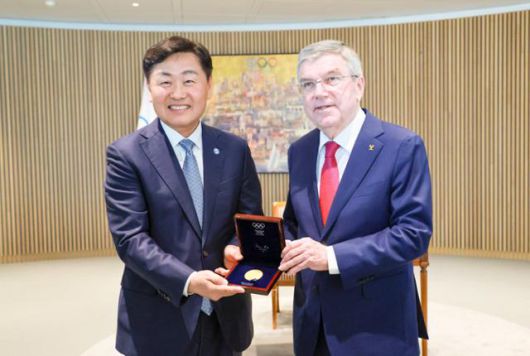 한국일보
