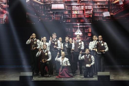 19회 대구국제뮤지컬페스티벌 개막작인 헝가리 뮤지컬 '테슬라'. DIMF 제공19회 대구국제뮤지컬페스티벌 개막작인 헝가리 뮤지컬 '테슬라'. DIMF 제공