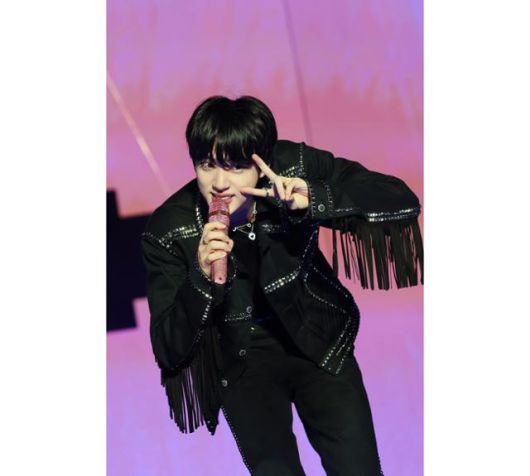 방탄소년단 진이 솔로 팬콘서트를 열었다. 빅히트뮤직 제공