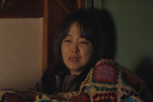 육상선수 꿈이 꺾인 후 3년 동안 방에서 은둔한 미지(박보영). tvN 캡처